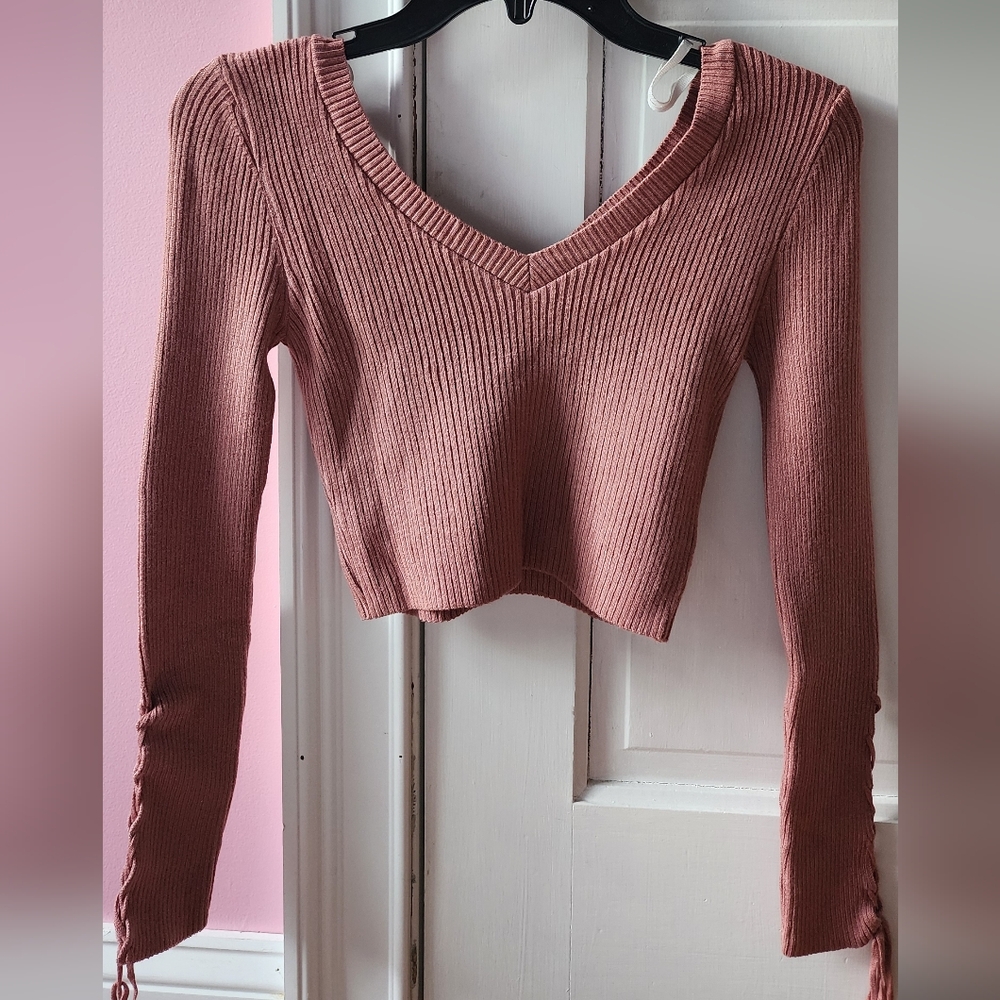 debut Rose Mauve Ribbed V-Neck Cropped Sweater